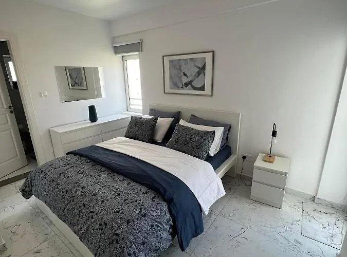 Lägenhet Amalia Residences Nicosia